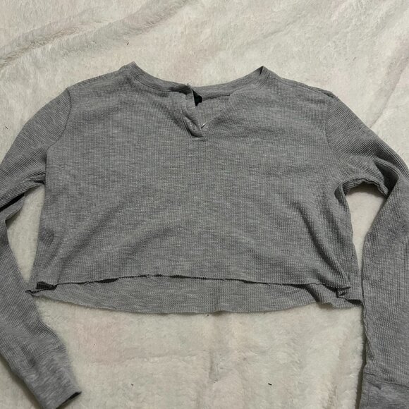 wild fable Tops - Wild Fable Cropped Top Size Medium